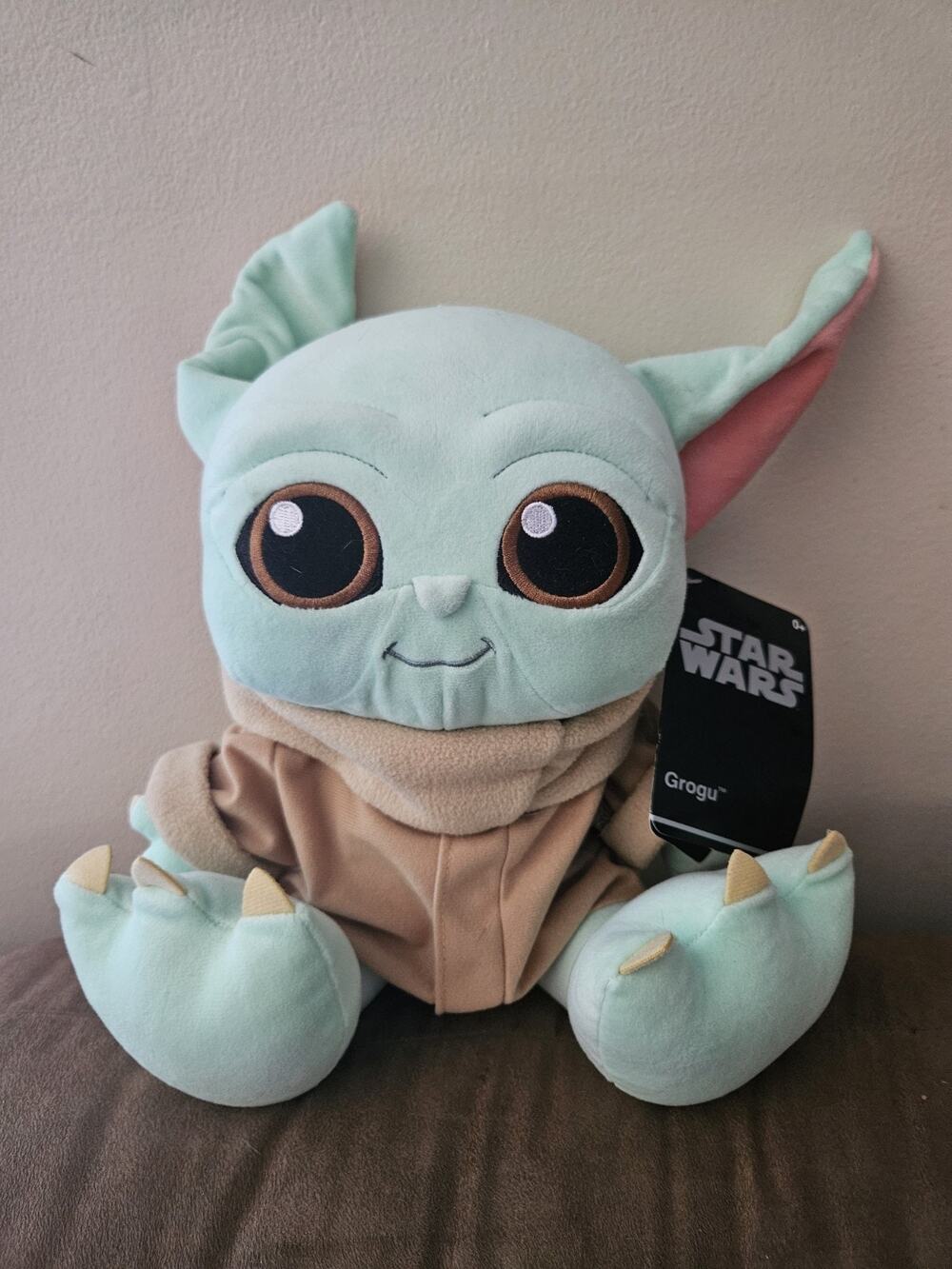 NWT Disney Parks Exclusive The Mandalorian Grogu Big Feet Plush New With Tag